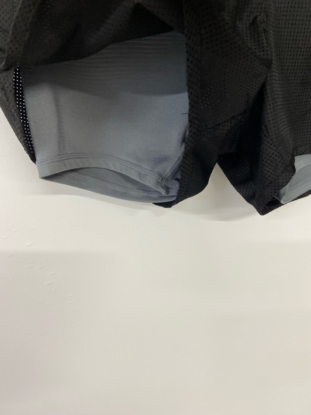 Danskin Now Black and Gray Semi-fitted Athletic Shorts Size Small - Picture 4 of 10
